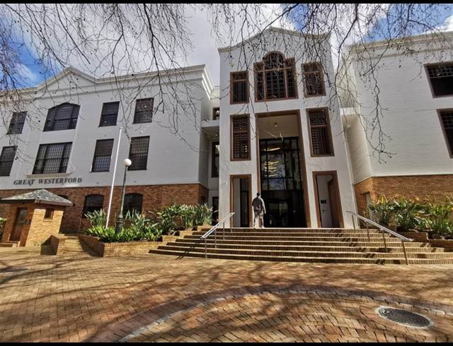 354M² OFFICE TO LET IN NEWLANDS